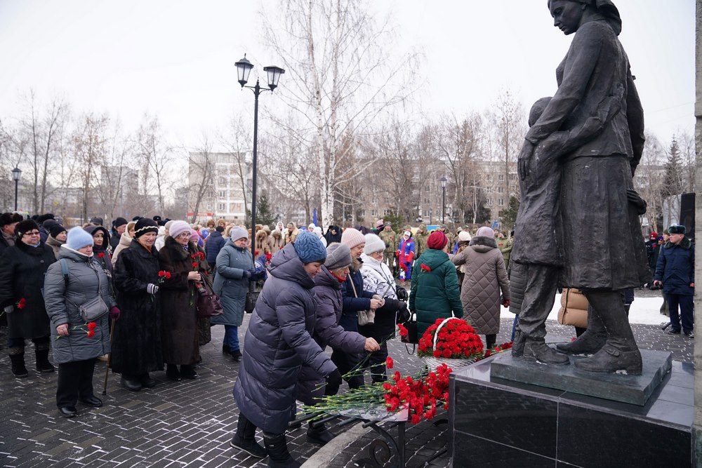 В Кузбассе проходят мероприятия в честь годовщины прорыва блокады Ленинграда В Кузбассе проходят мероприятия в честь годовщины прорыва блокады Ленинграда