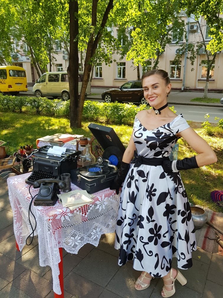 Чем богаты "Земляки", и как поют "Сельские жители" на Весенней улице в "Дни Шукшина в Кузбассе"? Чем богаты "Земляки", и как поют "Сельские жители" на Весенней улице в "Дни Шукшина в Кузбассе"?