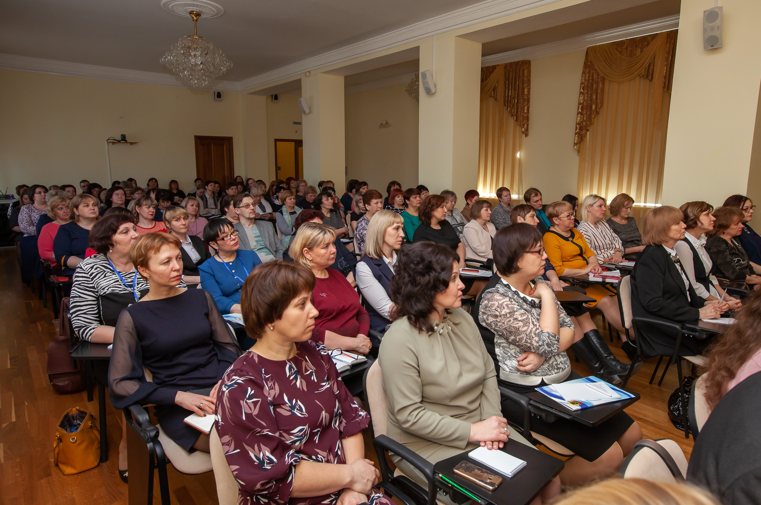 Состоялся вебинар «Библиотеки Кузбасса в условиях цифровизации культуры: новые модельные библиотеки, новые технологии и новая ментальность библиотекаря» Состоялся вебинар «Библиотеки Кузбасса в условиях цифровизации культуры: новые модельные библиотеки, новые технологии и новая ментальность библиотекаря»