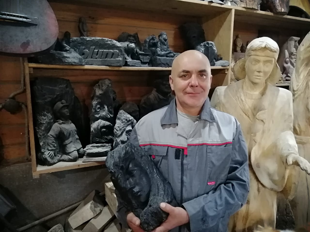 Угольный скульптор из Топкинского округа Угольный скульптор из Топкинского округа