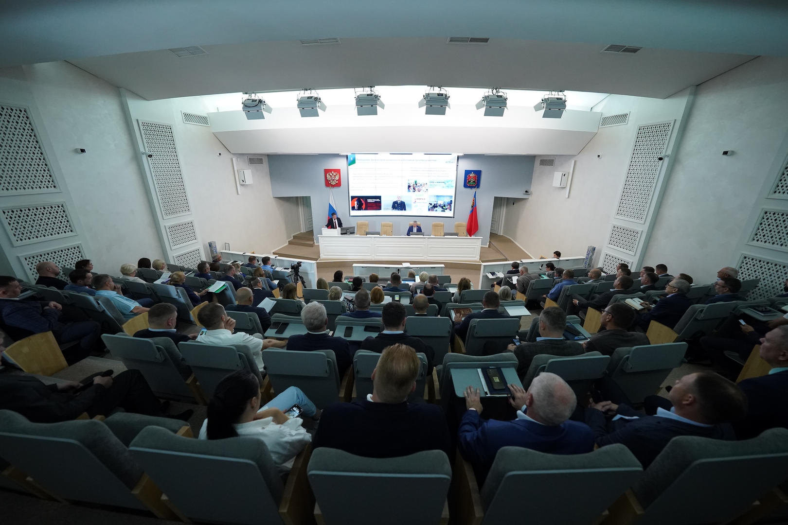 Новые схемы обмана и способы борьбы с ними обсудили на совещании по противодействию кибермошенничеству Новые схемы обмана и способы борьбы с ними обсудили на совещании по противодействию кибермошенничеству