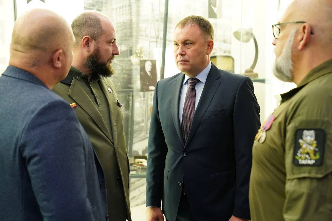 Илья Середюк дал старт всекузбасскому патриотическому проекту «Великие сражения. Великие победы» Илья Середюк дал старт всекузбасскому патриотическому проекту «Великие сражения. Великие победы»
