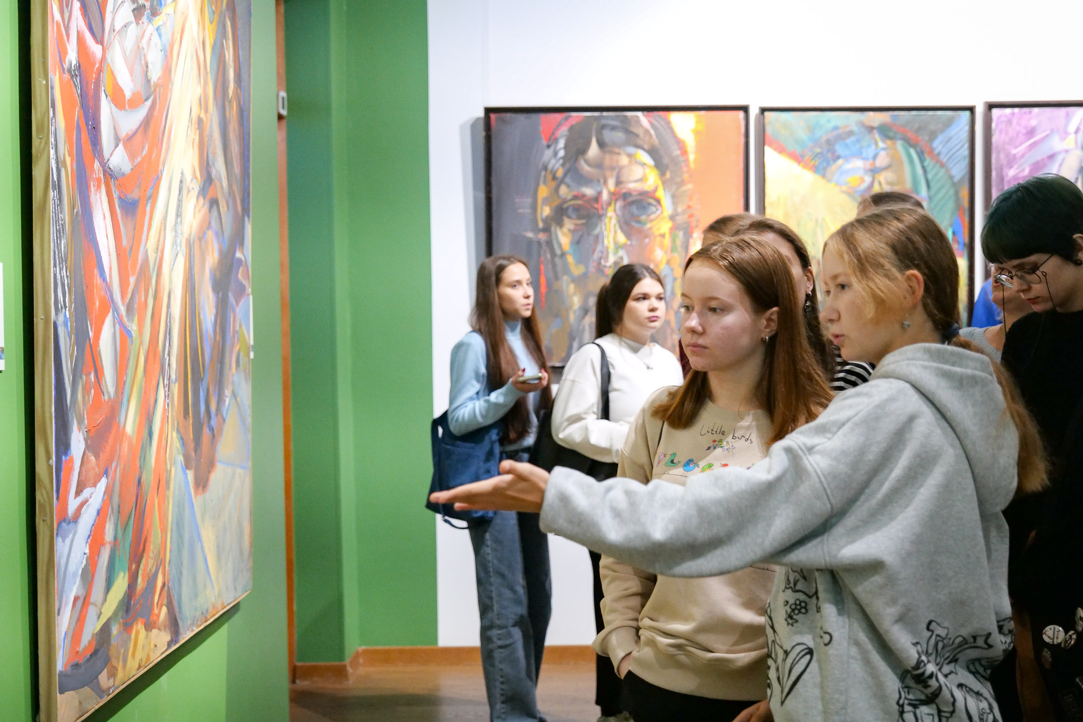 «Отсветы»: в Музее изобразительных искусств Кузбасса открылась персональная выставка Виктора Калинина «Отсветы»: в Музее изобразительных искусств Кузбасса открылась персональная выставка Виктора Калинина