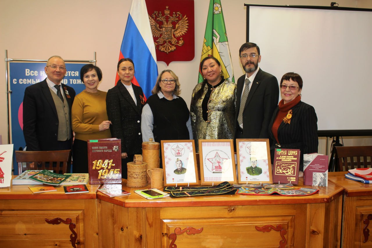 В Новокузнецке состоялось открытие патриотической программы «Сибирские дивизии»: участие коренных малочисленных народов в Великой Отечественной войне» в рамках регионального проекта «Героические истории мужества коренных народов Кузбасса. Вклад в Победу!» В Новокузнецке состоялось открытие патриотической программы «Сибирские дивизии»: участие коренных малочисленных народов в Великой Отечественной войне» в рамках регионального проекта «Героические истории мужества коренных народов Кузбасса. Вклад в Победу!»