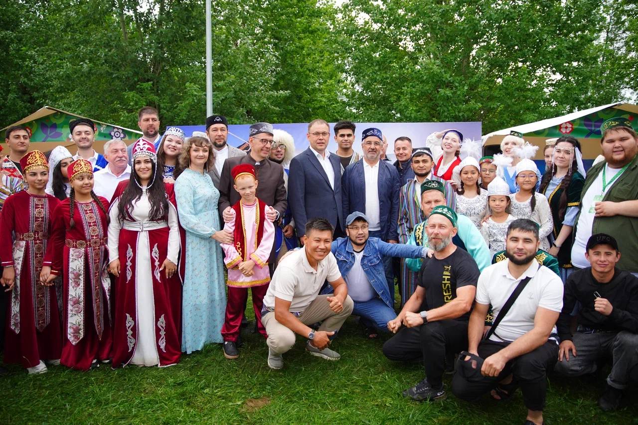 Более 15 тысяч гостей собрались на V Международный шахтерский Сабантуй в Кузбассе Более 15 тысяч гостей собрались на V Международный шахтерский Сабантуй в Кузбассе