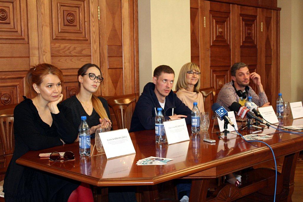В Новокузнецком драматическом театре состоялась пресс-конференция, посвященная гастролям Русского драматического театра имени Бестужева в Новокузнецкой драме В Новокузнецком драматическом театре состоялась пресс-конференция, посвященная гастролям Русского драматического театра имени Бестужева в Новокузнецкой драме