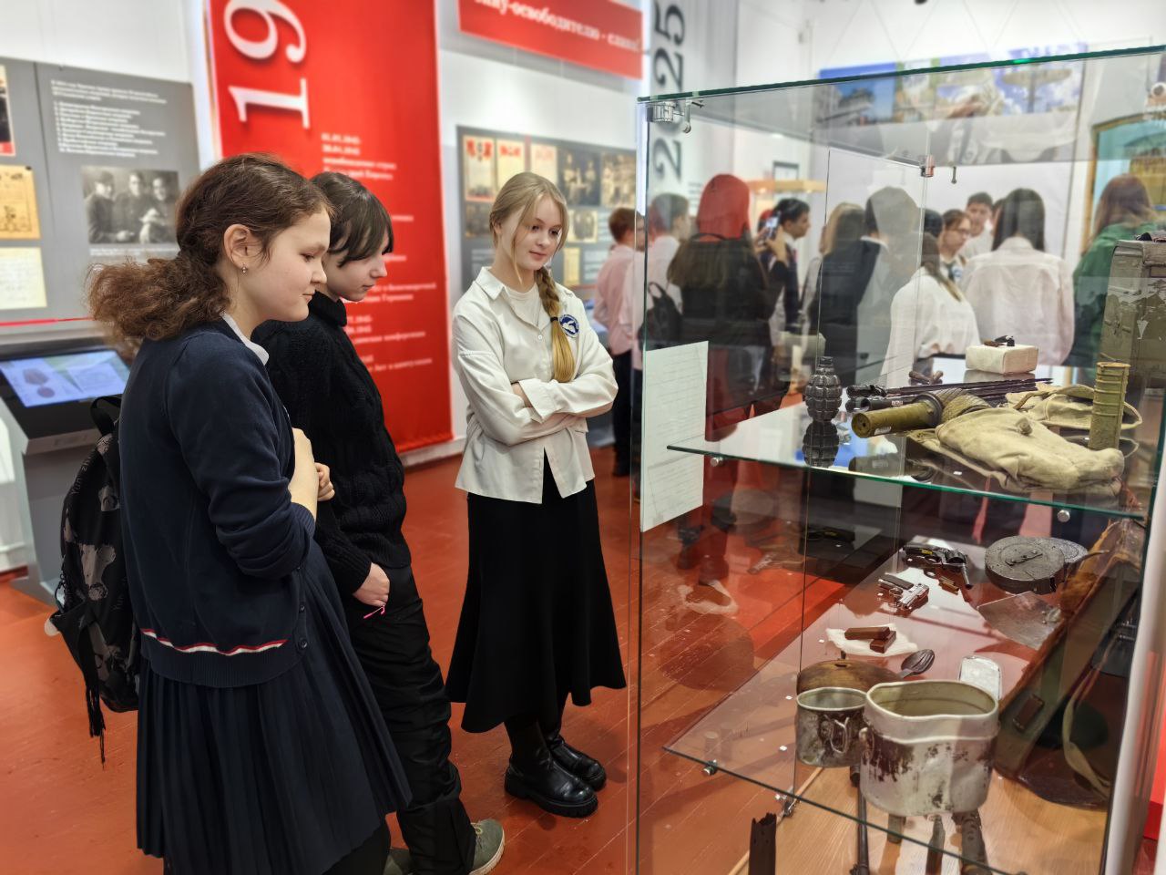 В рамках празднования 80-летия Победы в музее-заповеднике «Кузнецкая крепость» работает выставочный проект «Война. Победа. Память» В рамках празднования 80-летия Победы в музее-заповеднике «Кузнецкая крепость» работает выставочный проект «Война. Победа. Память»