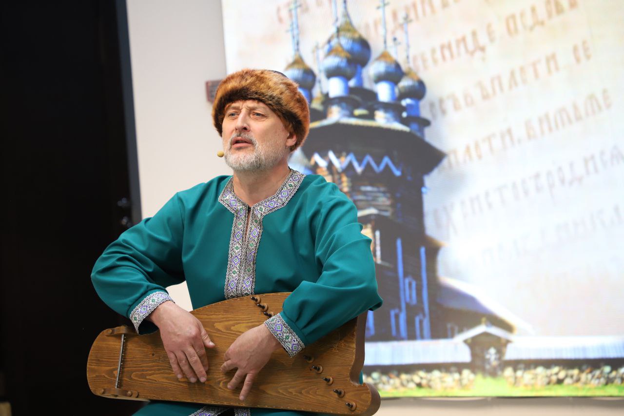 В Кузбасском центре искусств прошел театрализованный концерт «Духовное наследие русского слова» В Кузбасском центре искусств прошел театрализованный концерт «Духовное наследие русского слова»