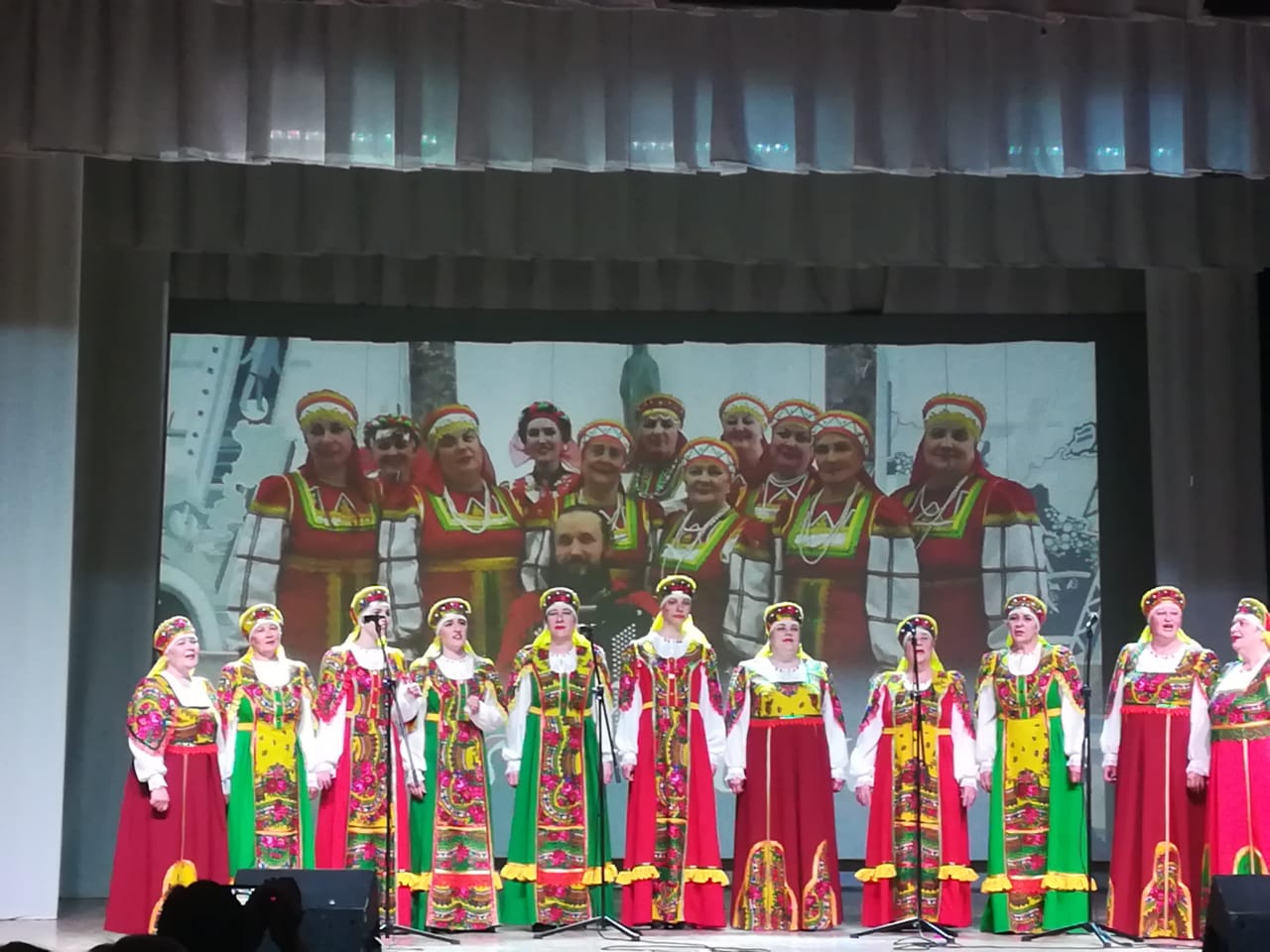 Региональный фестиваль-конкурс народного творчества «Навстречу юбилею», посвященный 300-летию Кузбасса Региональный фестиваль-конкурс народного творчества «Навстречу юбилею», посвященный 300-летию Кузбасса