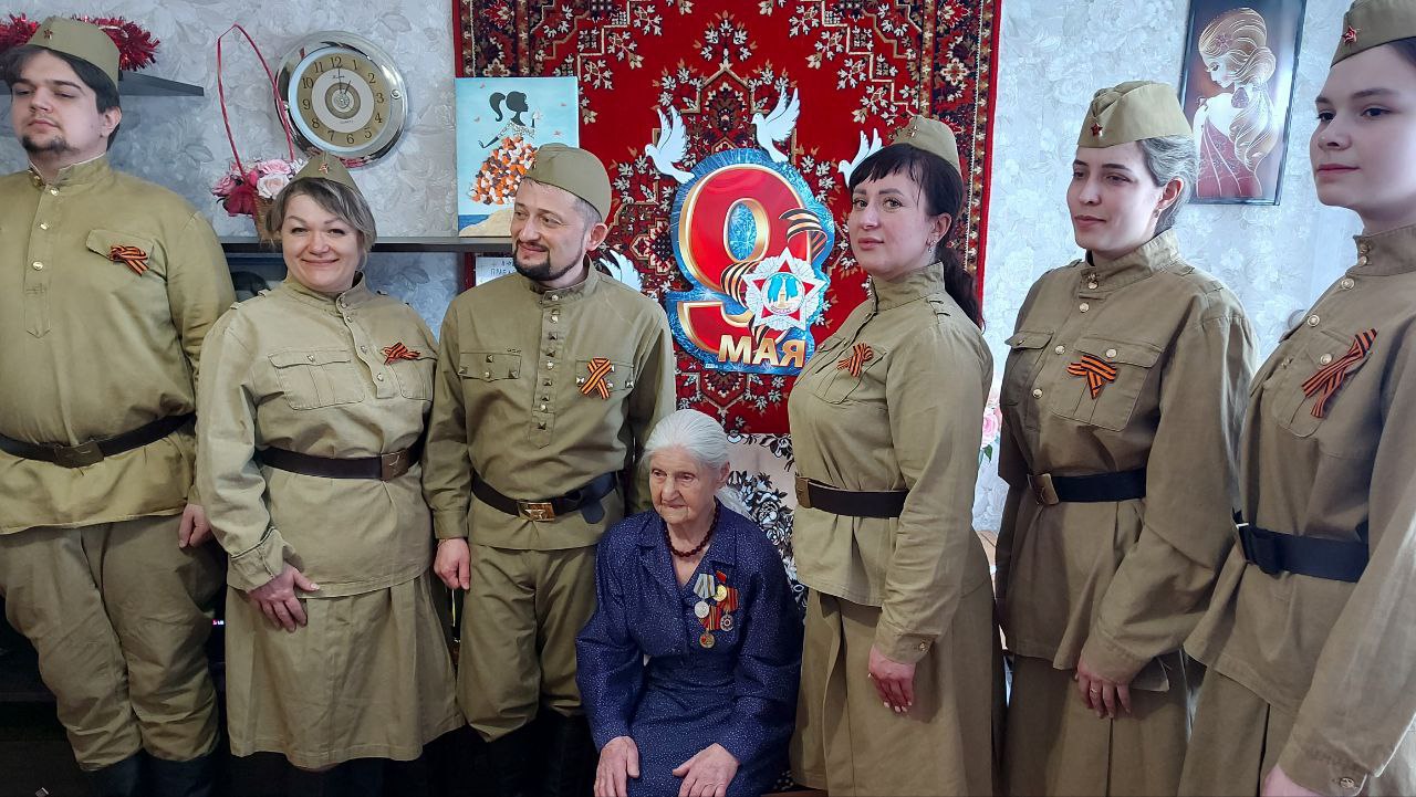 В рамках проекта «Фронтовые бригады», посвященного 80-летию Великой Победы, самодеятельные артисты Кузбасса поздравили жительниц региона с Международным женским днем В рамках проекта «Фронтовые бригады», посвященного 80-летию Великой Победы, самодеятельные артисты Кузбасса поздравили жительниц региона с Международным женским днем