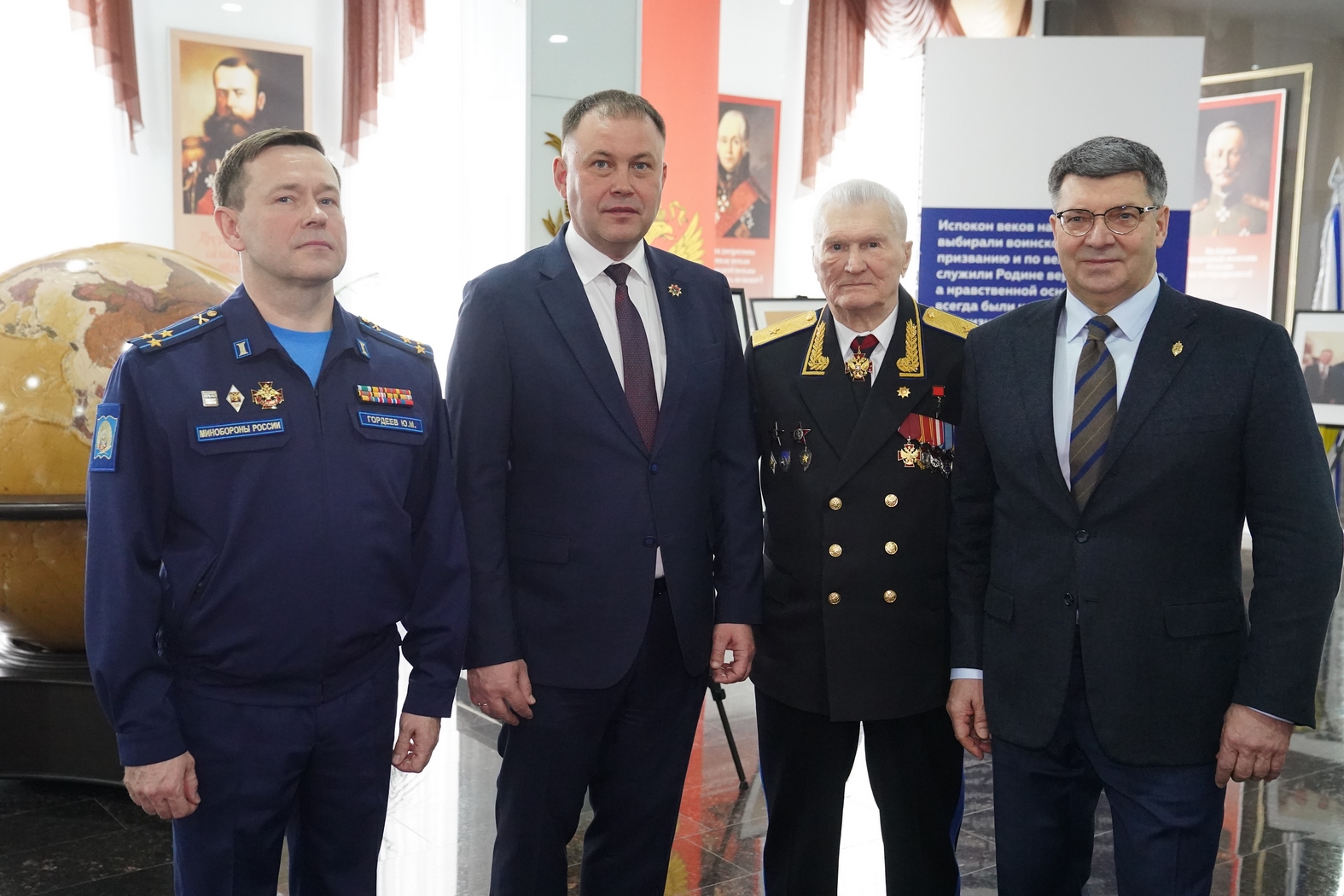 В Кузбассе открылась выставка «Альфа. 50», посвященная легендарному подразделению специального назначения В Кузбассе открылась выставка «Альфа. 50», посвященная легендарному подразделению специального назначения
