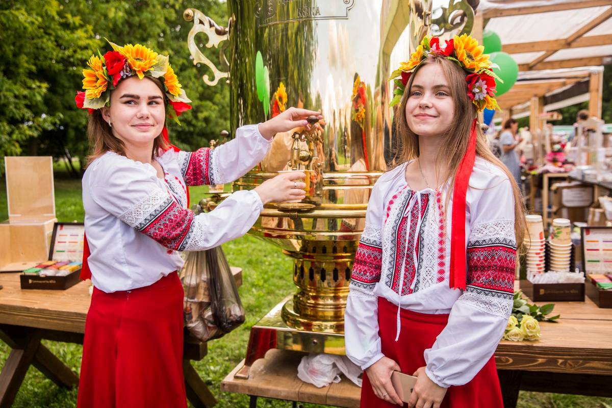 В Москве пройдет XIV фестиваль славянского искусства «Русское поле» В Москве пройдет XIV фестиваль славянского искусства «Русское поле»
