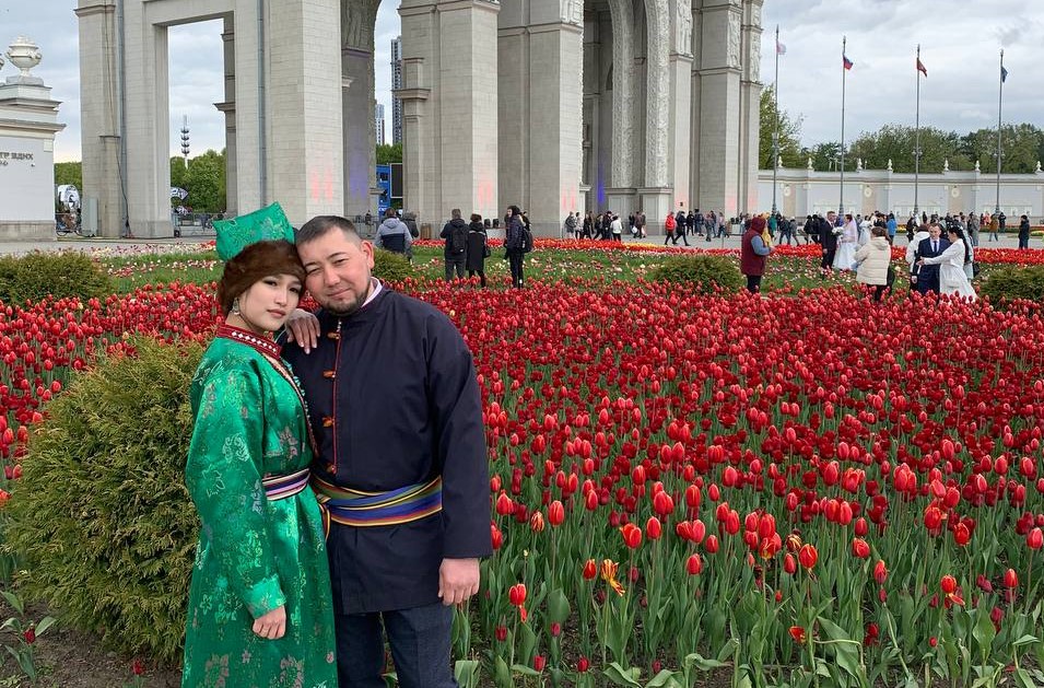 Телеутская пара зарегистрировала отношения на Международной выставке-форуме «Россия» в Москве Телеутская пара зарегистрировала отношения на Международной выставке-форуме «Россия» в Москве